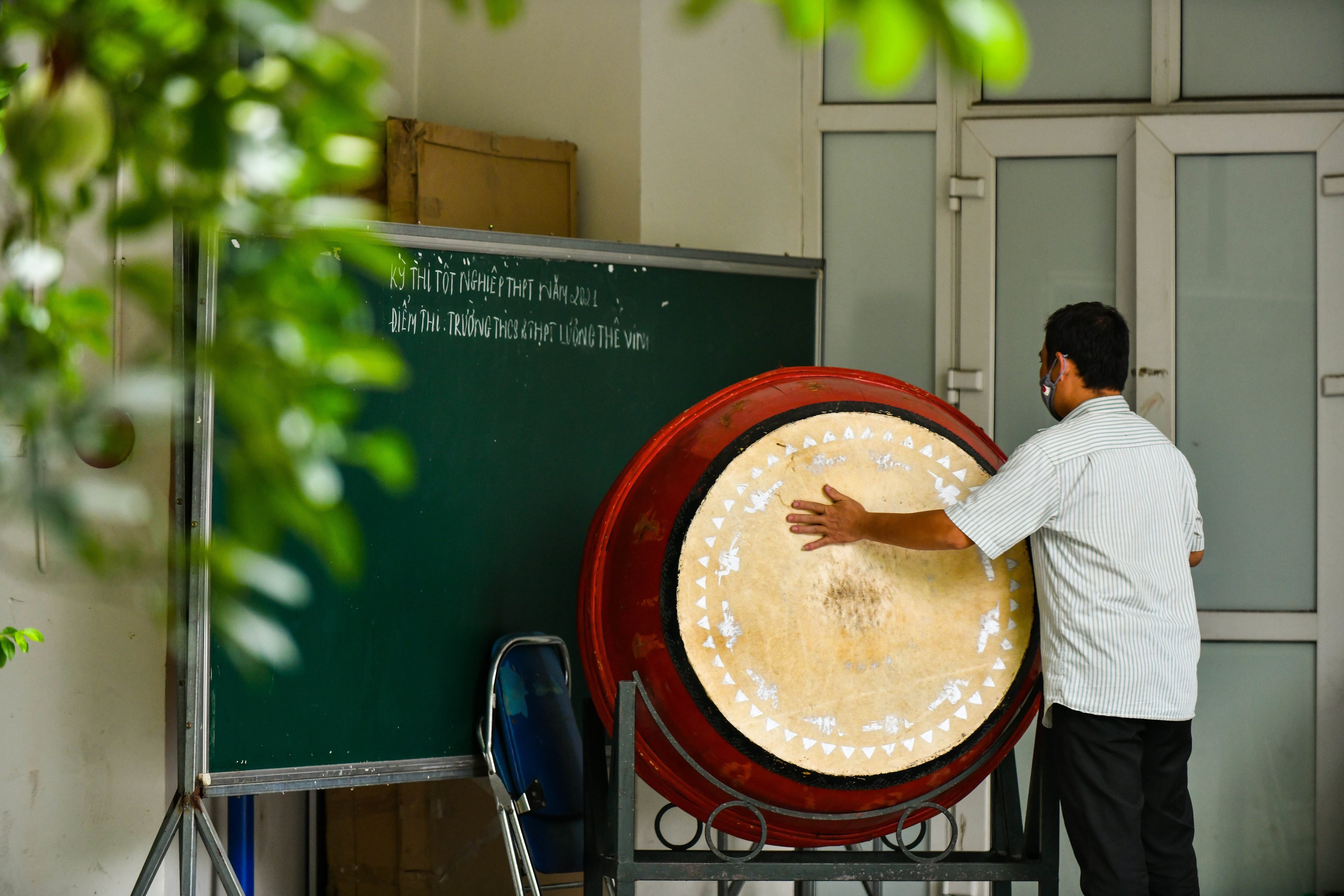 kien nghi lui thoi gian tro lai truong anh 1