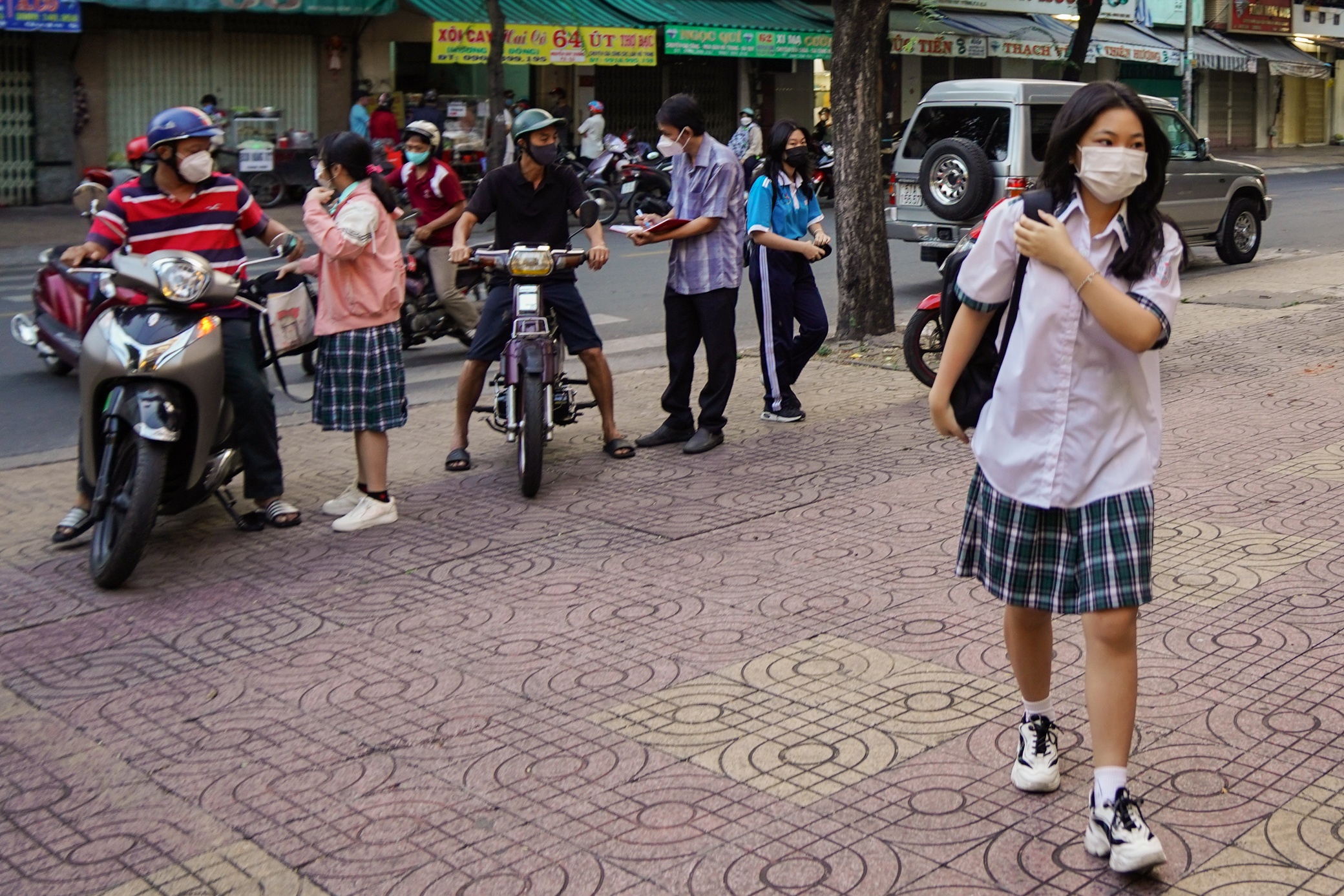 day hoc truc tiep o TP.HCM anh 1