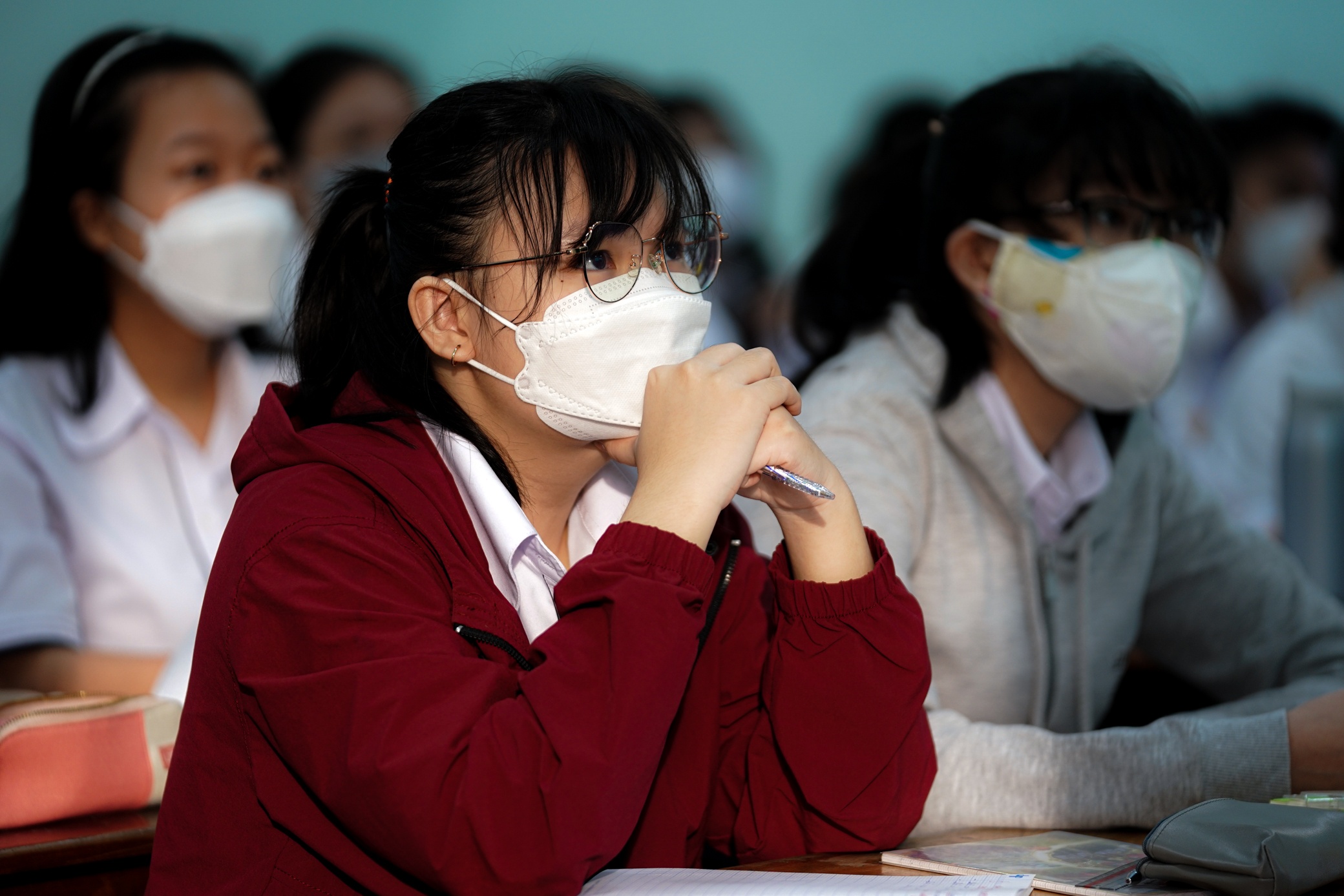 hoc sinh TP.HCM toi truong anh 1