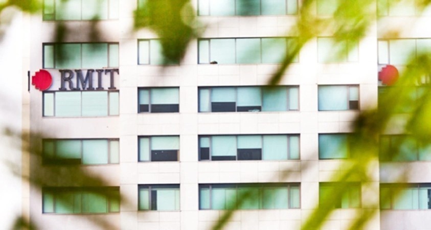 DH RMIT o Ha Noi hoat dong tro lai sau 2 ngay tam dong cua hinh anh