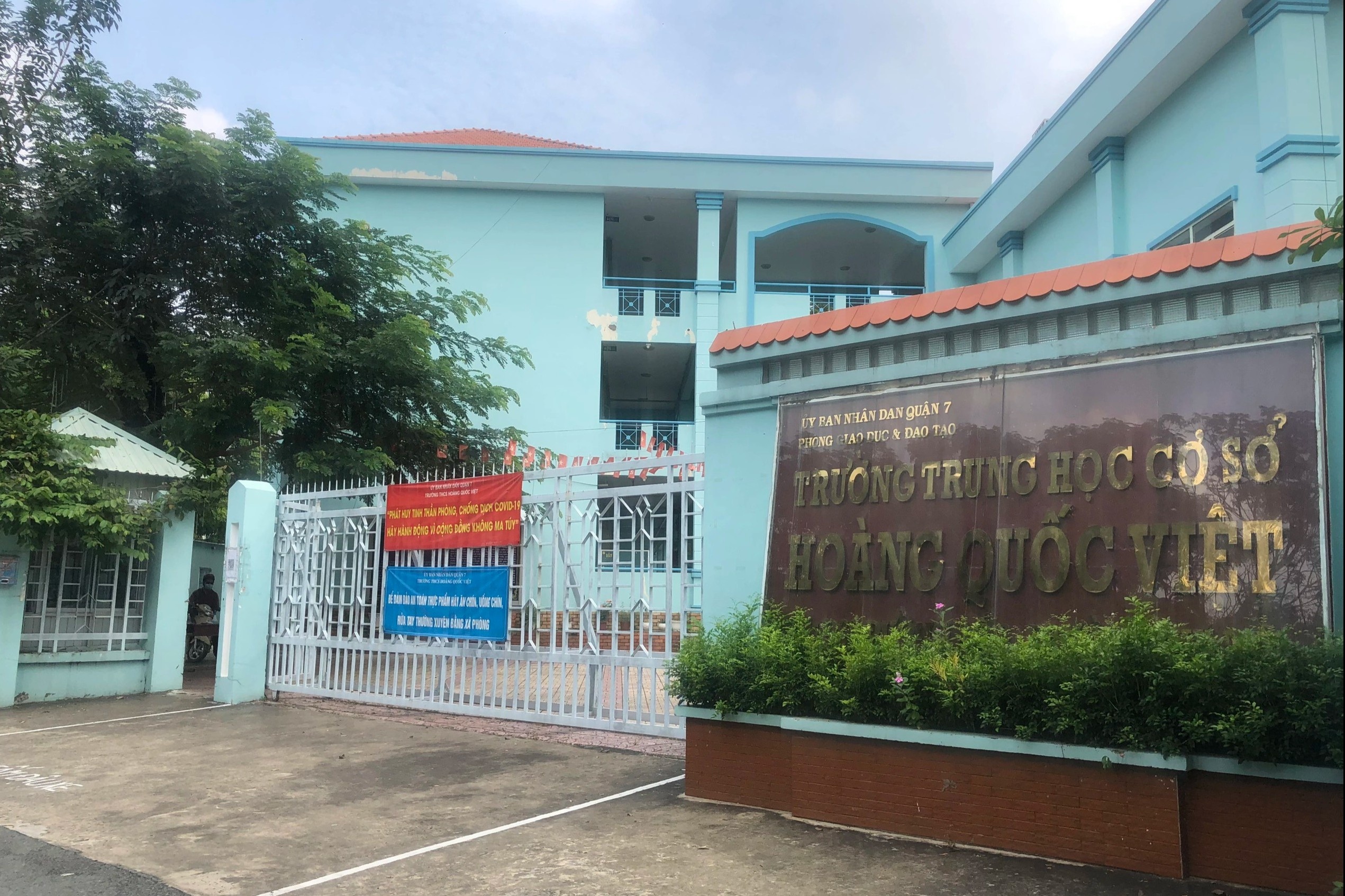 Phong GD&DT quan 7 thong tin ve vu nu giao vien bi buoc thoi viec hinh anh