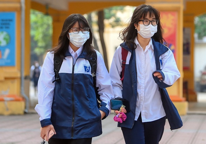 Ha Noi dieu chinh lich den truong khi quan, huyen thay doi cap do dich hinh anh