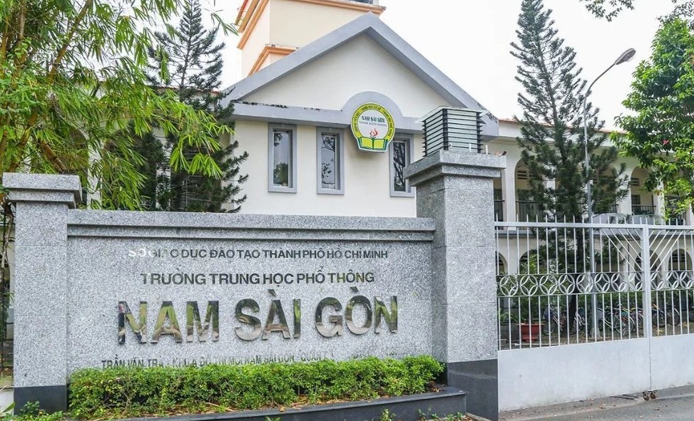 Phe binh hieu truong la F1 van den truong hinh anh