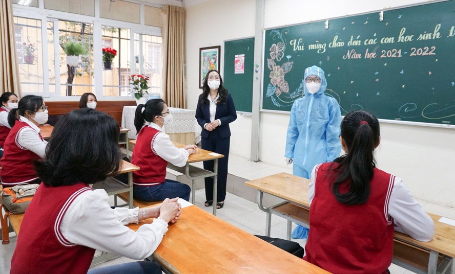 Ha Noi dien tap don hoc sinh anh 4