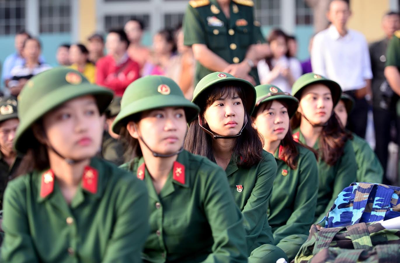 Dieu kien duoc tam hoan nghia vu quan su khi thoi gian hoc bi keo dai hinh anh