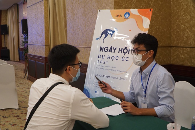 Cho don mua du hoc moi hinh anh