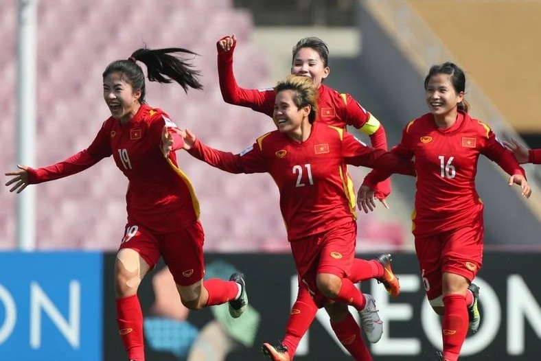 Hai dai hoc o TP.HCM tuyen thang cau thu nu Viet Nam hinh anh