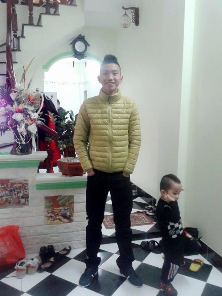 thoi trang cua Doan Van Hau truoc va sau khi noi anh 2