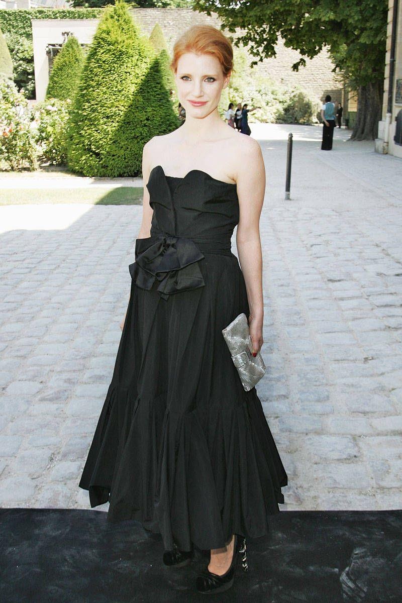 Nu dien vien IT2 xuat than tren tham do anh 4