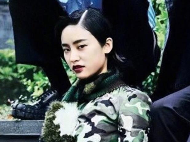 Tham Nguyet bi che tham hoa make up khi danh moi tham hinh anh