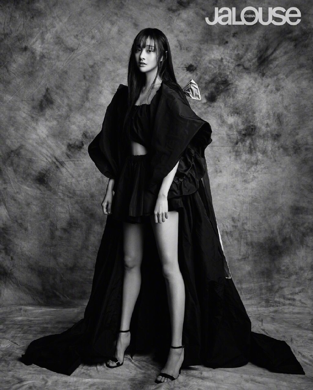 Trinh Sang xuat hien long lay trong bo anh tap chi anh 9