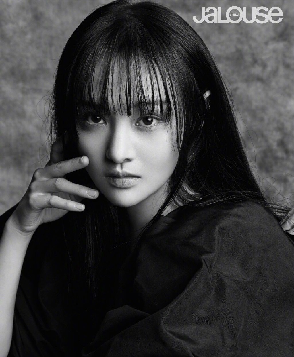 Trinh Sang xuat hien long lay trong bo anh tap chi anh 4