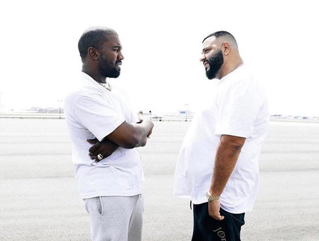 Doi Yeezy con chua ra mat, Kanye West da tang ngay cho DJ Khaled hinh anh
