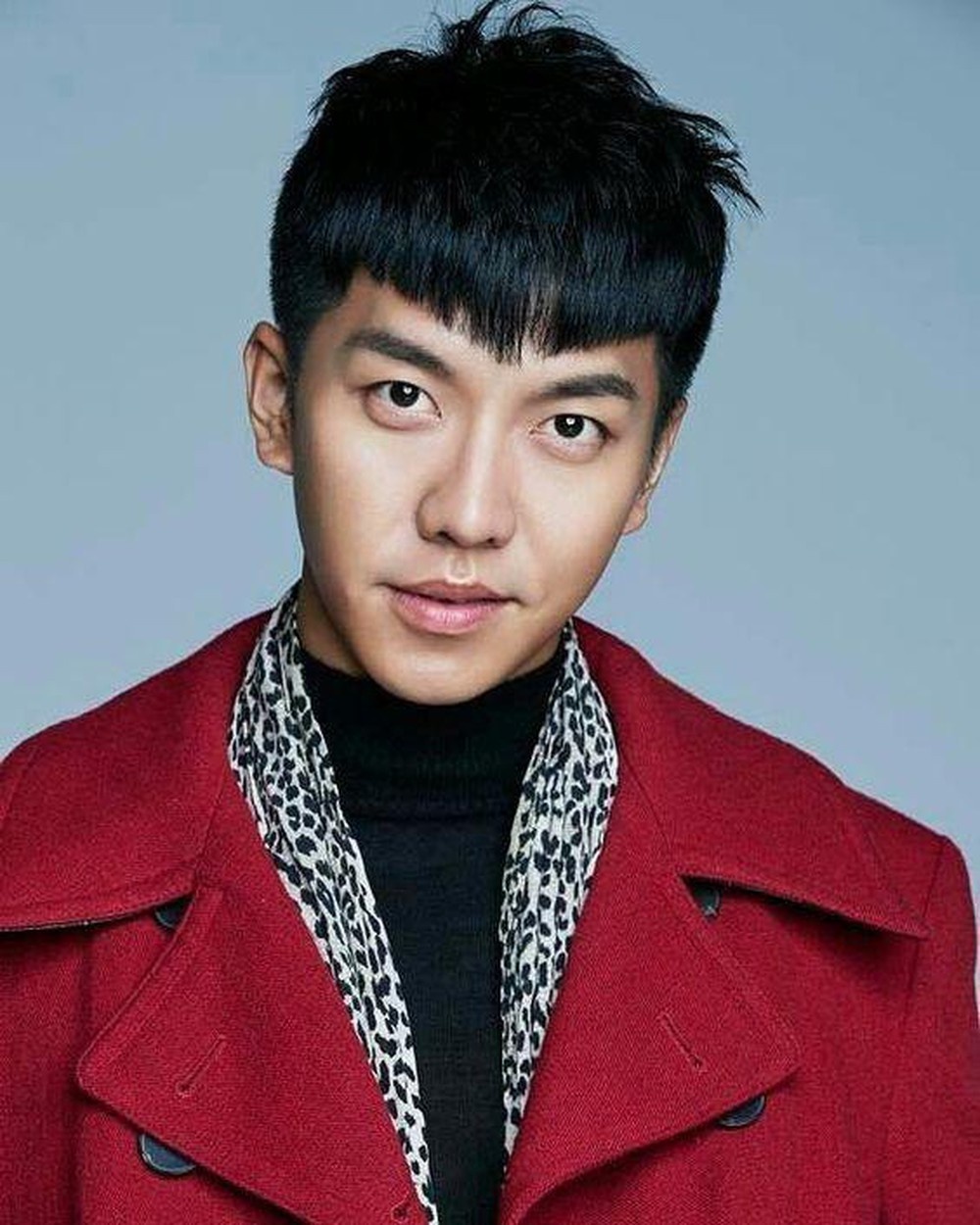 Lee Seung Gi bi nem da voi kieu toc moi anh 3