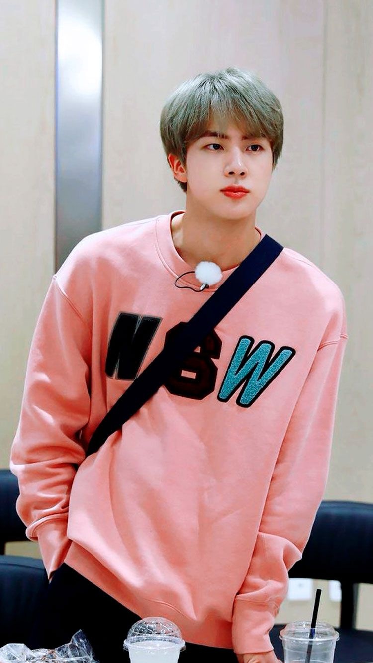 Jin được bình chọn là idol có style đẹp nhất ảnh 2 Jin duoc binh chon la idol co style dep nhat anh 2