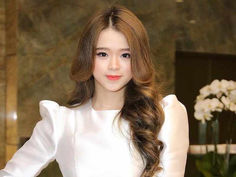 Nho doi kieu make up, Linh Ka thoat khoi hinh tuong gia qua tuoi hinh anh