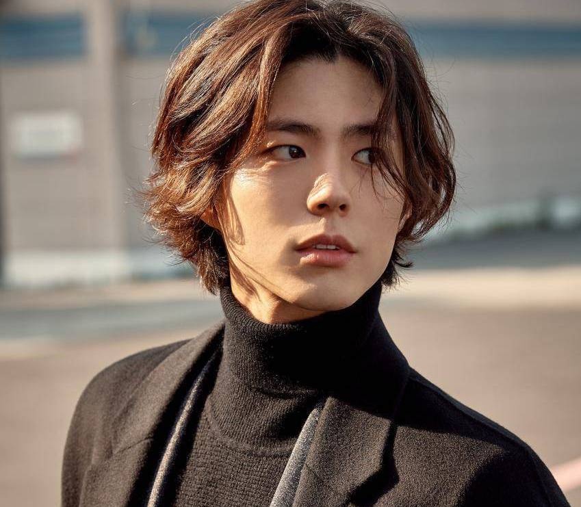 Lee Dong Wook dep trai hut hon tai show Chanel anh 3