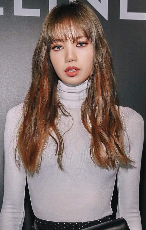 Cardi B mac ao chong nang tai Paris Fashion Week anh 6