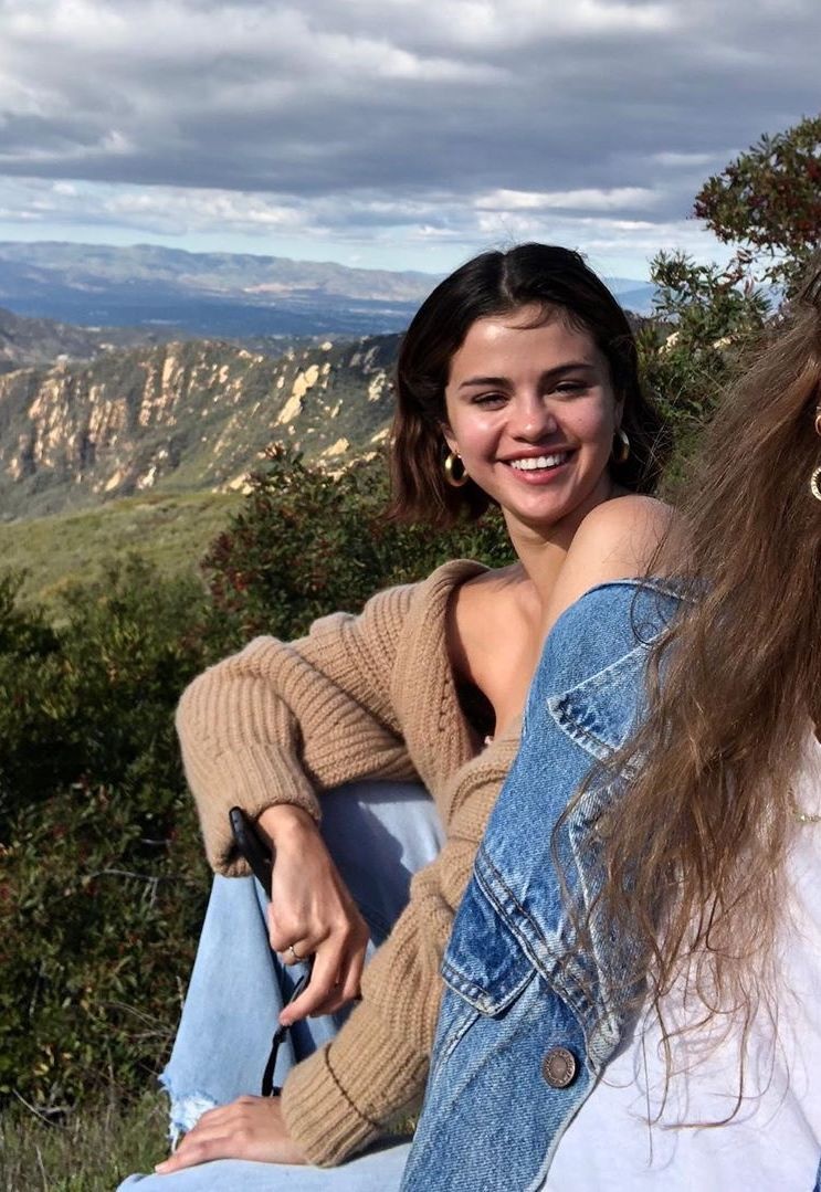 Selena Gomez doi kieu toc moi anh 2