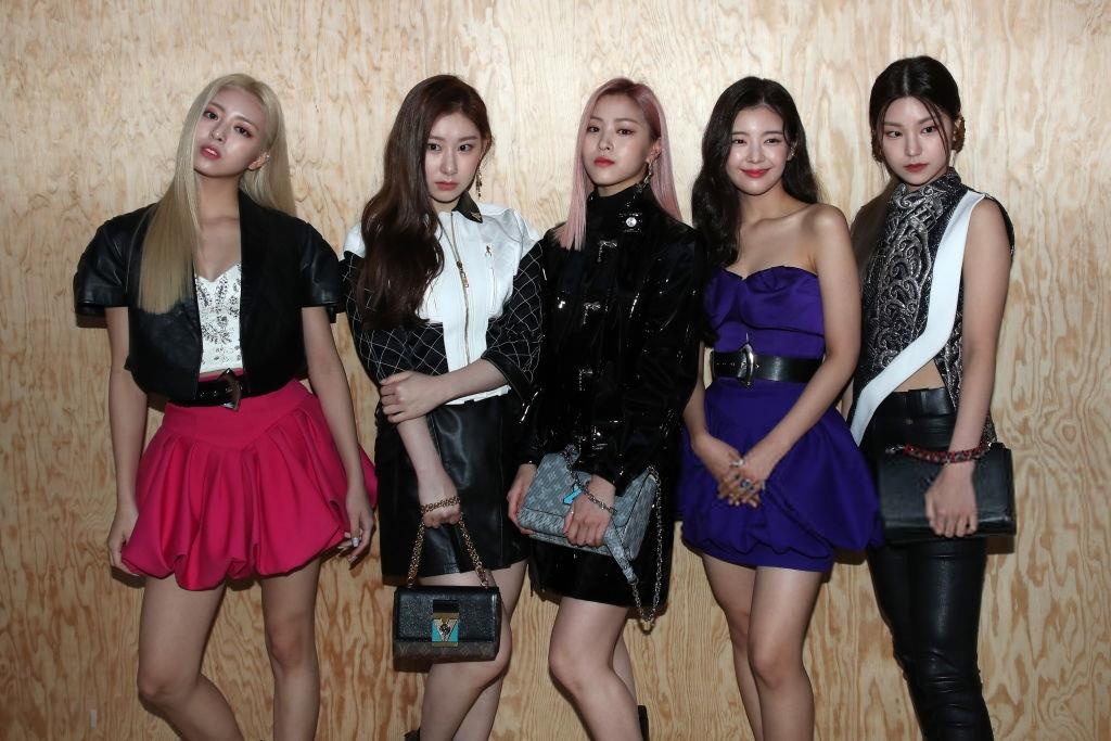 ITZY vô ý tại show của Louis Vuitton ảnh 3 ITZY vo y tai show cua Louis Vuitton anh 3