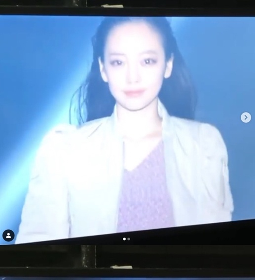 Goo Hara gây tranh cãi khi trình diễn thời trang ảnh 3 Goo Hara gay tranh cai khi trinh dien thoi trang anh 3