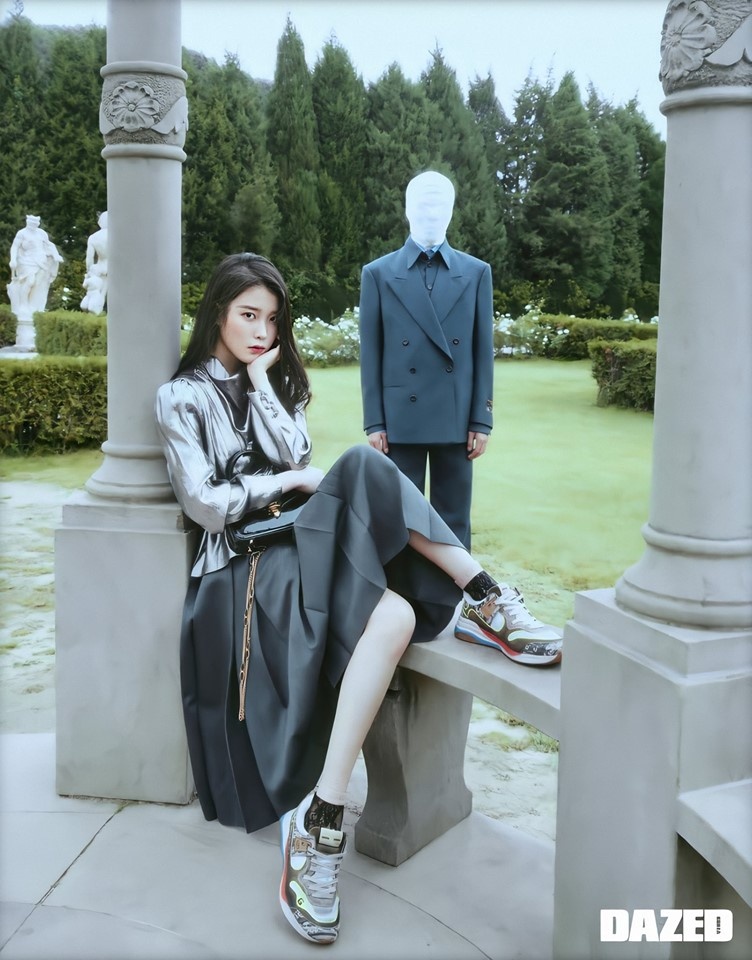 IU dien do Gucci len tap chi anh 3