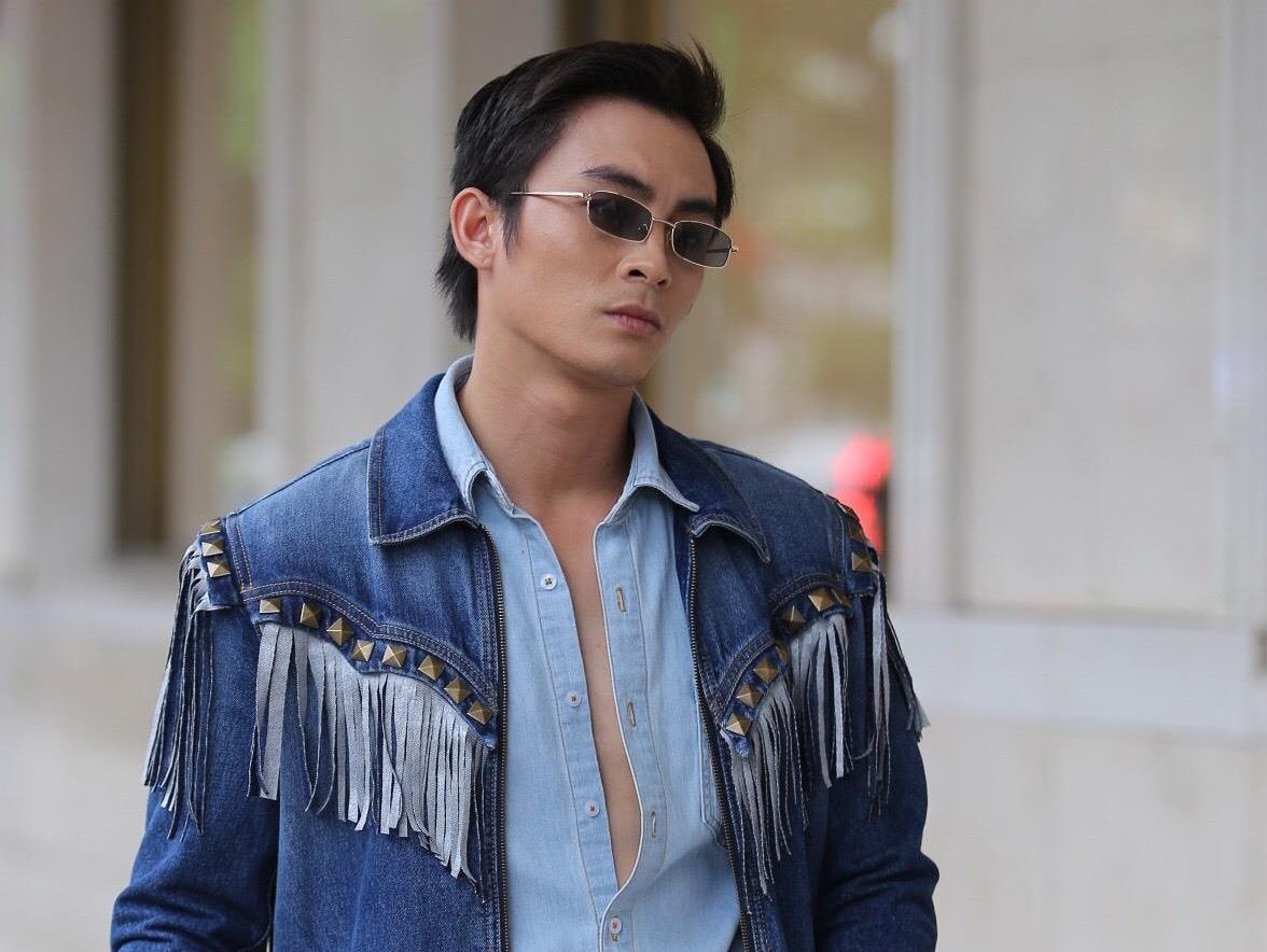 Lanh Thanh mac do cao boi, gioi tre bat chap mua gio thi street style hinh anh