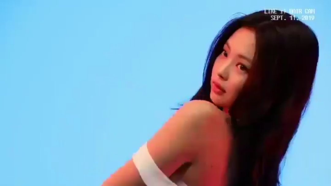 Hau truong quang cao moi cua BlackPink anh 1