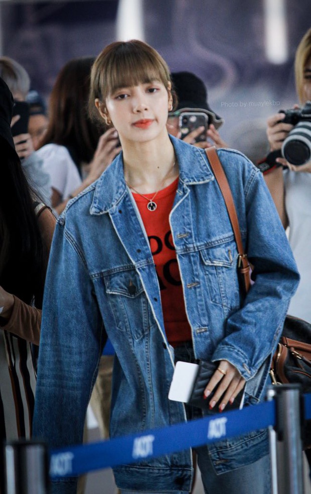 Lisa dien vay hoa nu tinh anh 7