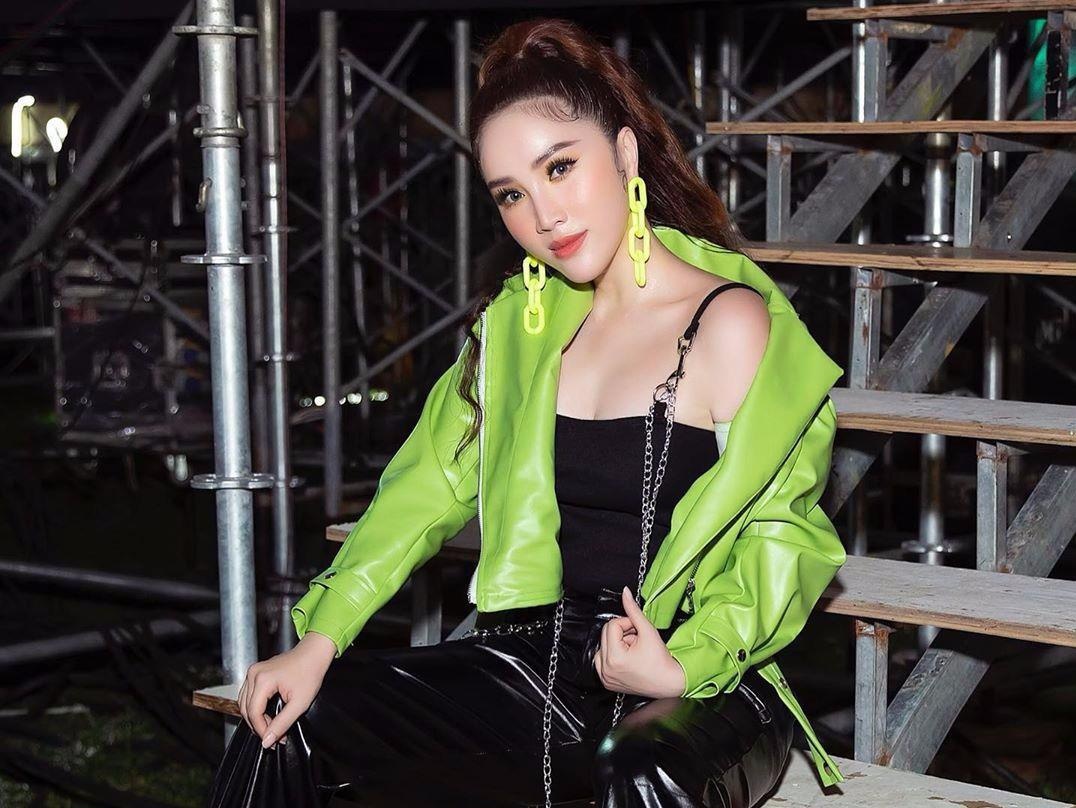 Bao Thy thich mac do nhieu mau, bo sat khoe vong mot hinh anh