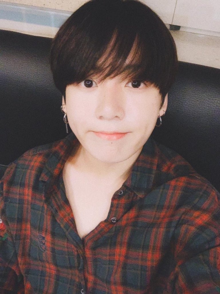 cau be giong Jungkook anh 11