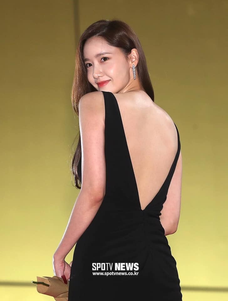 yoona dien vay xe lung anh 4