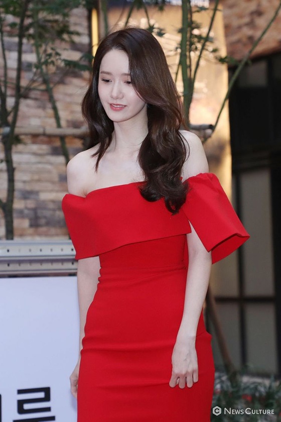 yoona dien vay xe lung anh 9