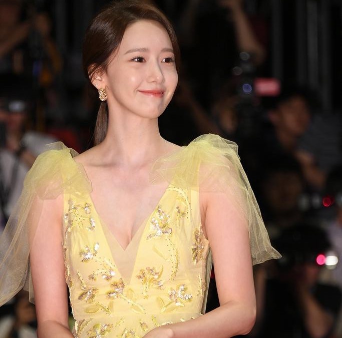 yoona dien vay xe lung anh 7