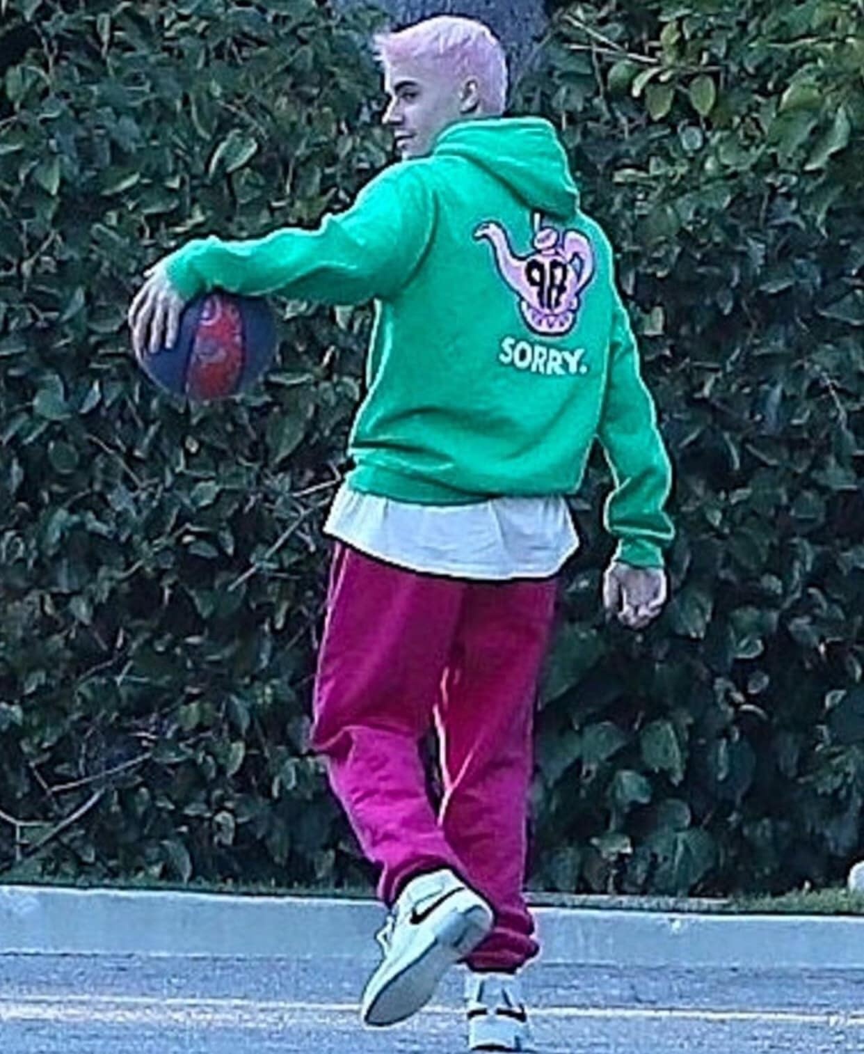 Justin Bieber nhuom toc hong anh 1