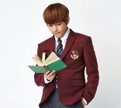 v mac dong phuc anh 12