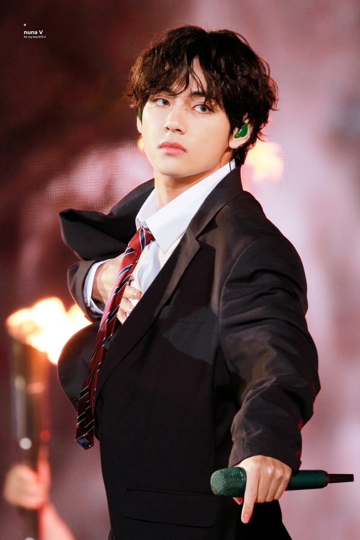 v mac dong phuc anh 5