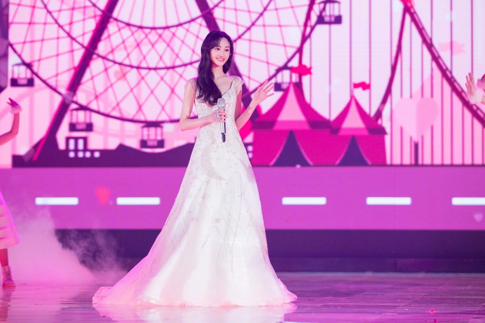 trinh sang du su kien anh 5