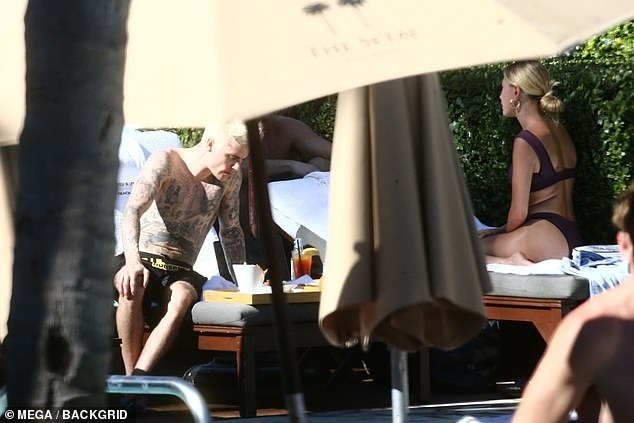 Justin Bieber toc vang bach kim anh 3