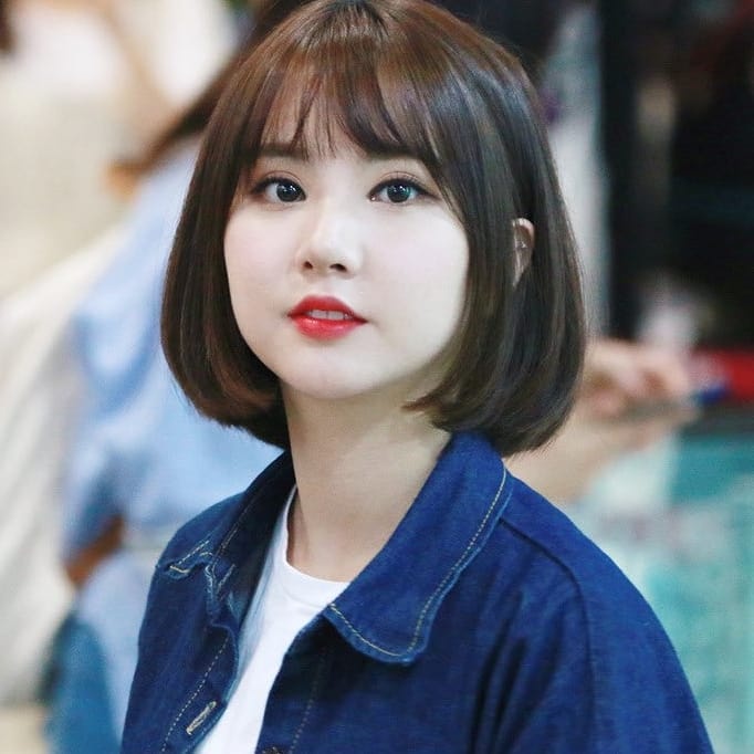 jennie cat toc ngan anh 7