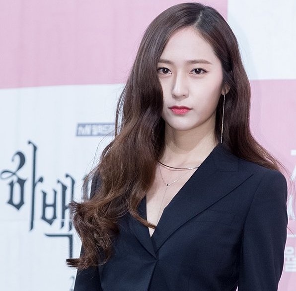 jennie cat toc ngan anh 8