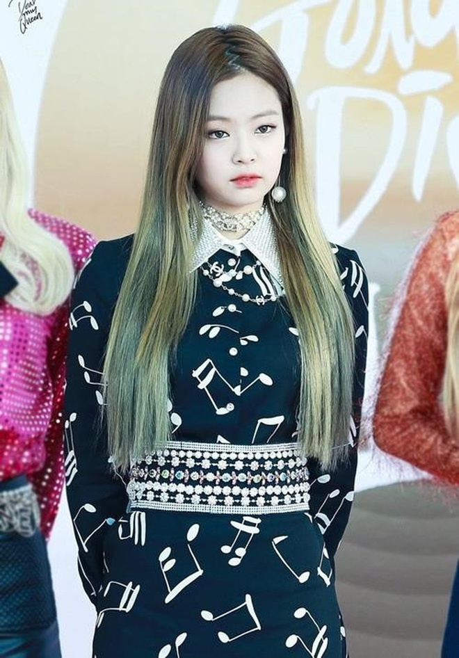 jennie cat toc ngan anh 3