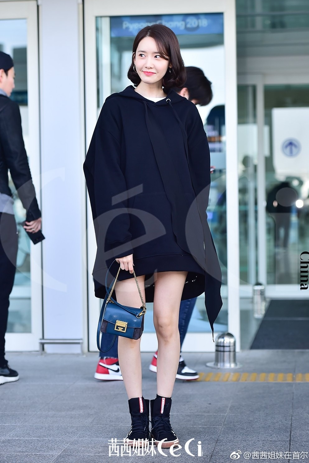 thoi trang san bay cua yoona anh 5