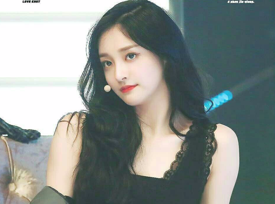 My nhan Trung Quoc tiet lo cach duong da trang min truoc khi di ngu hinh anh