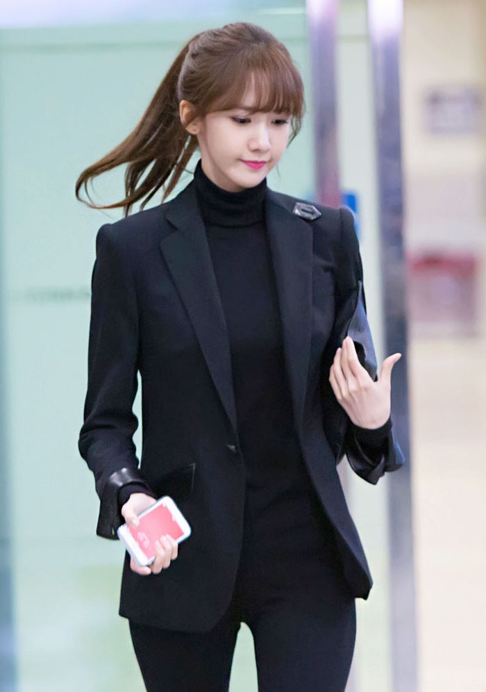yoona diện vest trắng ảnh 5 yoona dien vest trang anh 5