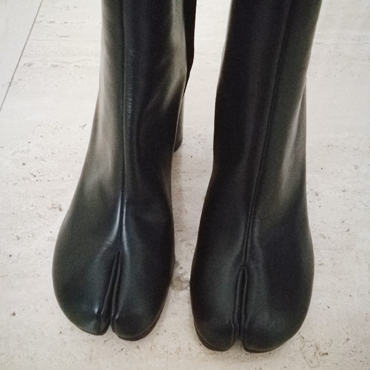 xu hướng không mặc áo của giới trẻ Hàn ảnh 3 xu huong khong mac ao cua gioi tre Han anh 3