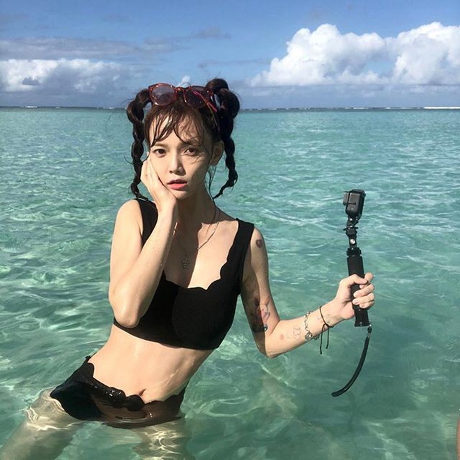 jimin bị chê khi diện swimsuit. ảnh 5 jimin bi che khi dien swimsuit. anh 5