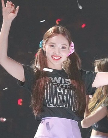 Sao Hàn ưa chuộng chun buộc tóc từ thời cha mẹ ảnh 8 Sao Han ua chuong chun buoc toc tu thoi cha me anh 8