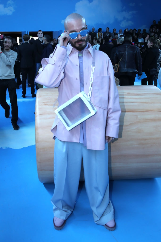 ngo diec pham ngoi canh bella hadid tai show lv anh 7