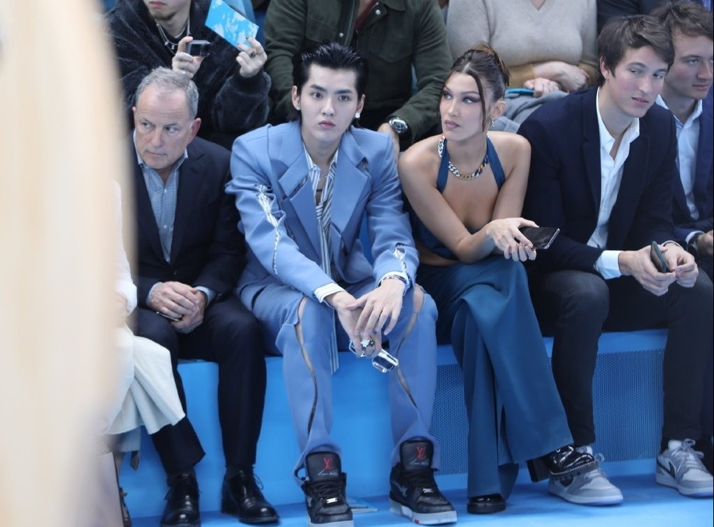 ngo diec pham ngoi canh bella hadid tai show lv anh 1